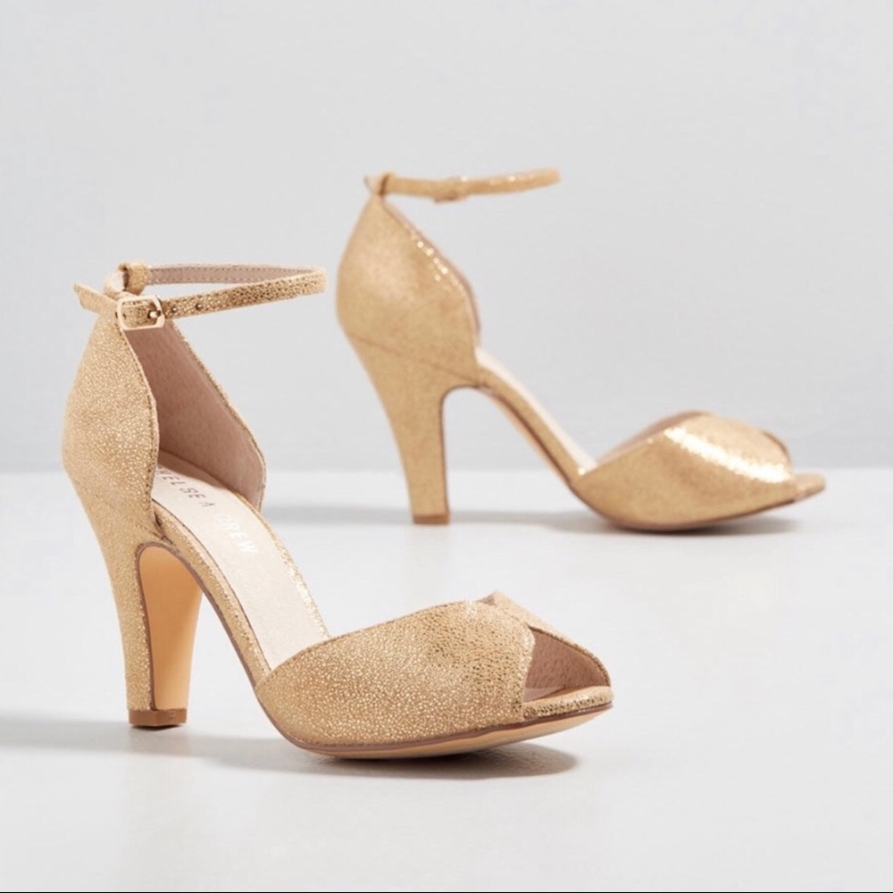 ModCloth Chelsea Crew Gold Metallic Size 39 US 8